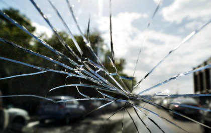 cracked_windshield-01